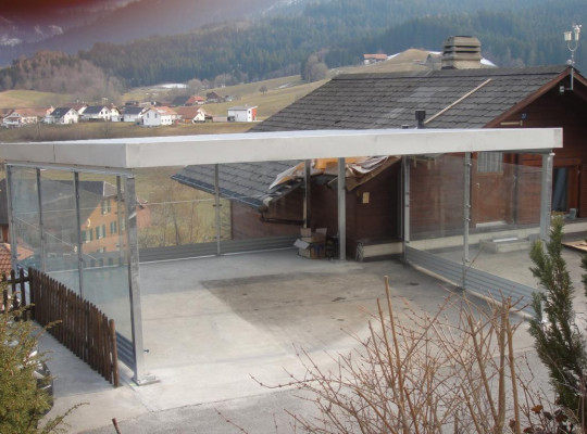 Referenz CH-1716 Oberschrot, Carport, Pultdach, Trapezblech von Welcomp