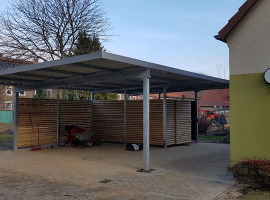 Referenz D-38226 Salzgitter, Carport, Pultdach, Trapezblech von Welcomp