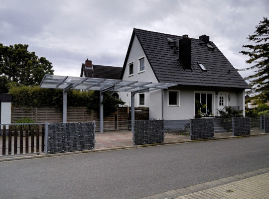 Referenz D-64589 Stockstadt, Carport, Freitragend, Acryl / Polycarbonat von Welcomp