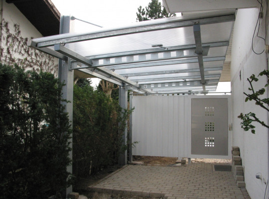 Referenz D-79189 Bad Krozingen, Carport, Freitragend, Acryl / Polycarbonat von Welcomp
