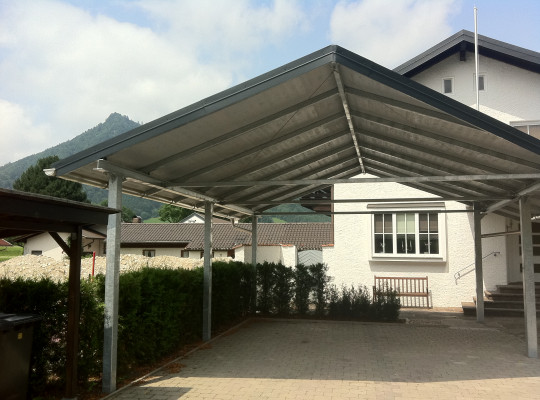 Referenz D-83324 Ruhpolding, Carport, Satteldach, Trapezblech von Welcomp