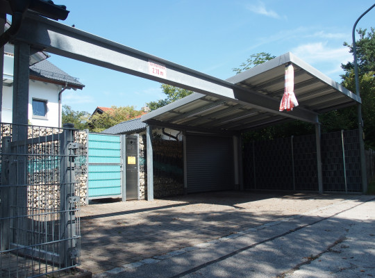 Referenz D-85635 Höhenkirchen-Siegertsbrunn, Carport, Pultdach, Trapezblech von Welcomp