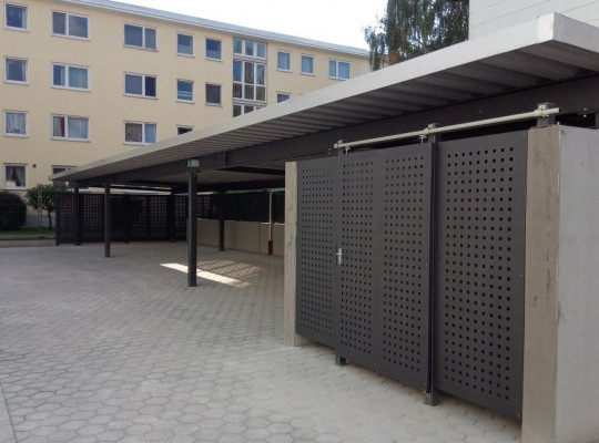 Referenz D-85764 Oberschleißheim, Carport, Pultdach, Trapezblech, Pulverbeschichtung von Welcomp