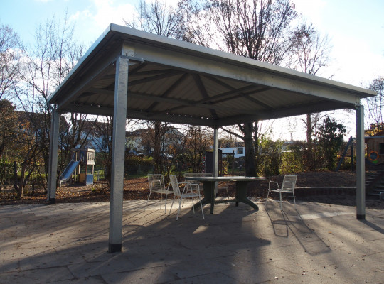 Referenz D-71691 Freiberg am Neckar, Überdachung, Pyramide, Trapezblech von Welcomp