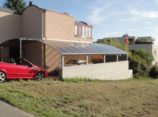 Referenz CH-2563 Ipsach, Carport, Bogendach, Acryl / Polycarbonat von Welcomp