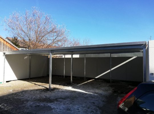 Referenz D-83071 Stephanskirchen, Reihenanlage, Pultdach, Trapezblech von Welcomp