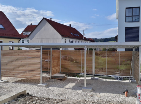 Referenz D-89555 Steinheim a.A., Fahrradhaus, Pultdach, Trapezblech von Welcomp