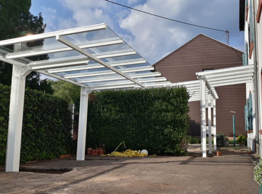 Referenz D-66265 Heusweiler, Carport, Pultdach, Pulverbeschichtung von Welcomp