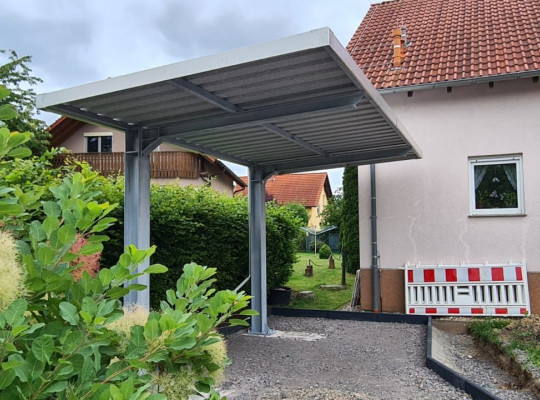 Referenz D-04442 Zwenkau, Carport, Freitragend, Trapezblech von Welcomp
