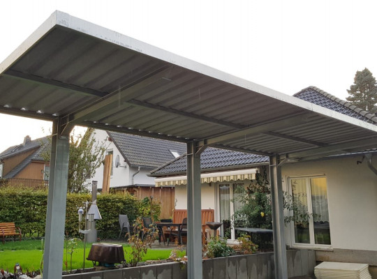 Referenz D-04158 Leipzig, Carport, Freitragend, Trapezblech von Welcomp