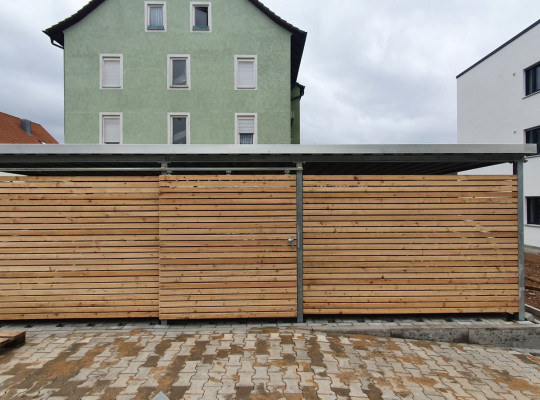 Referenz D-97990 Weikersheim, Mülltonnenhaus, Pultdach, Trapezblech von Welcomp