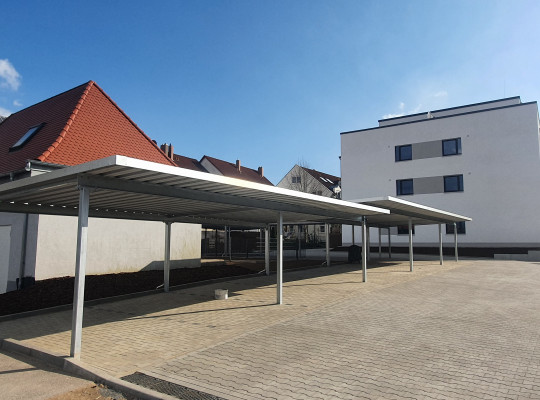 Referenz D-97990 Weikersheim, Reihenanlage, Pultdach, Trapezblech von Welcomp