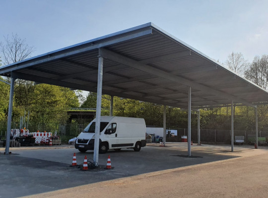 Referenz D-31226 Peine, Reihenanlage, Pultdach, Trapezblech von Welcomp