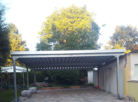 Referenz D-81369 München, Carport, Pultdach, Trapezblech von Welcomp