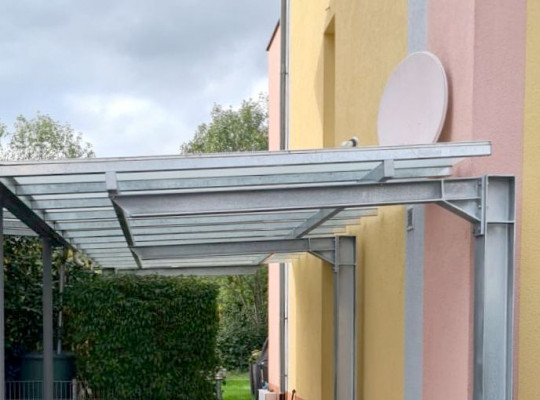 Referenz D-90513 Zirndorf, Carport, Freitragend, Glas von Welcomp