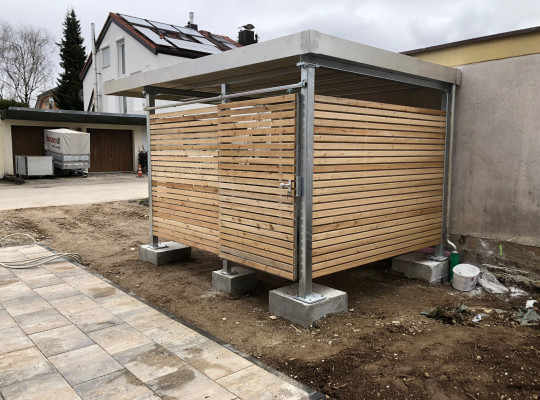 Referenz D-82205 Gilching, Carport, Gründach, Gründach von Welcomp
