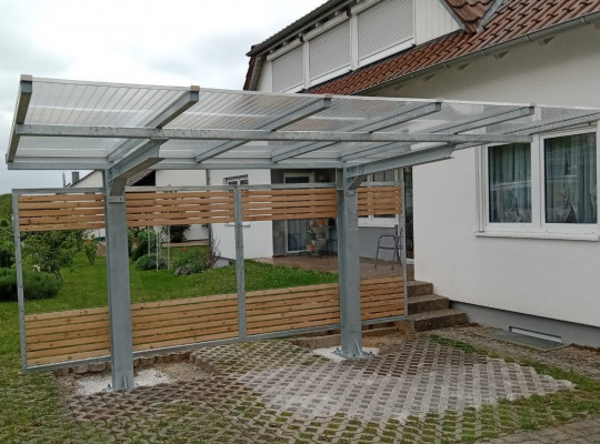 Referenz D-88484 Gutenzell-Hürbel, Carport, Freitragend, Acryl / Polycarbonat von Welcomp
