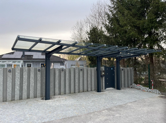 Referenz A-4600 Schleißheim, Carport, Freitragend, Glas, Pulverbeschichtung von Welcomp