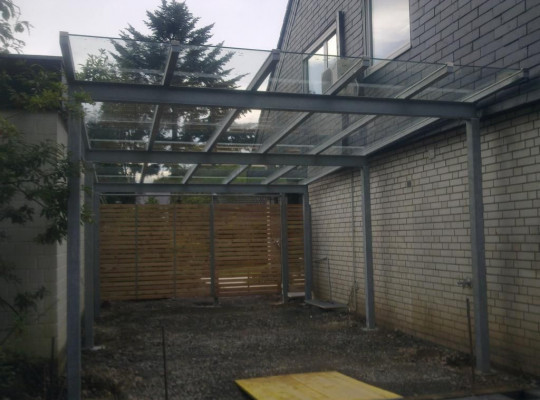 Referenz D-42859 Remscheid, Carport, Pultdach, Glas, Holz von Welcomp