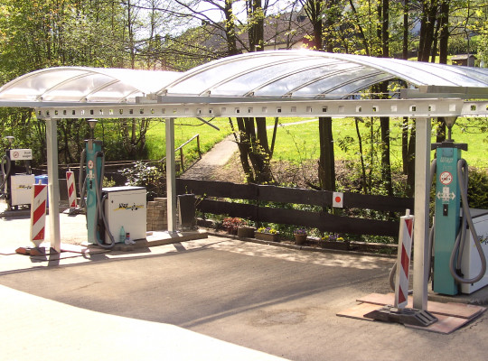 Referenz D-58540 Meinerzhagen, Carport, Bogendach, Acryl / Polycarbonat von Welcomp