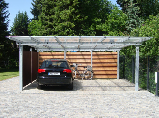 Referenz D-82049 Pullach, Carport, Pultdach, Acryl / Polycarbonat, Holz von Welcomp