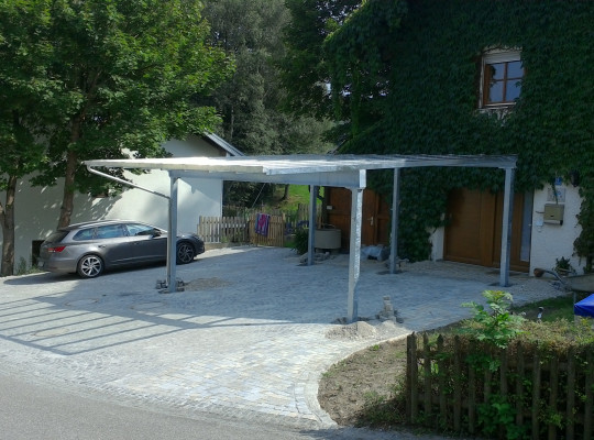 Referenz D-83413 Fridolfing, Carport, Pultdach, Glas von Welcomp