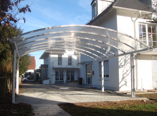 Referenz D-85540 Haar, Carport, Bogendach, Acryl / Polycarbonat von Welcomp