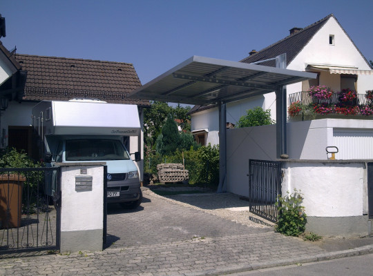 Referenz D-85774 Unterföhring, Carport, Freitragend, Trapezblech von Welcomp