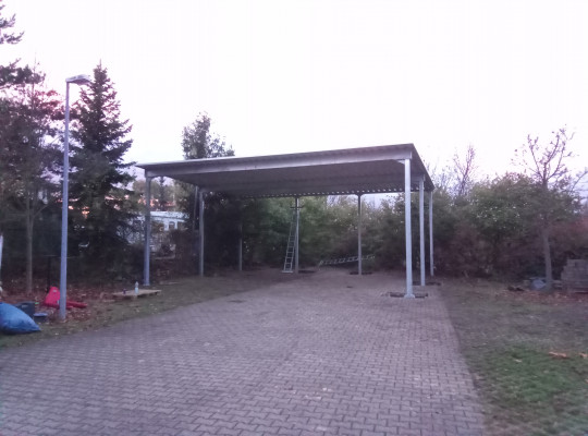 Referenz D-97218 Gerbrunn, Carport, Pultdach, Trapezblech von Welcomp