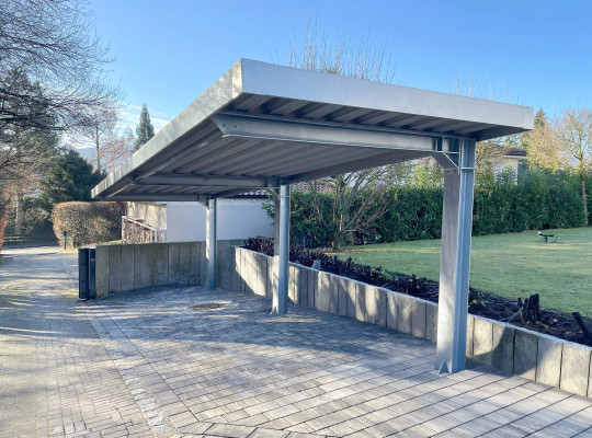 Referenz D-83209 Prien a. Chiemsee, Carport, Pultdach, Trapezblech von Welcomp